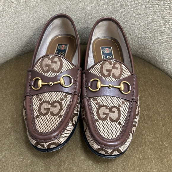 Gucci Monogram horsebit loafer size 37 - Picture 3 of 9